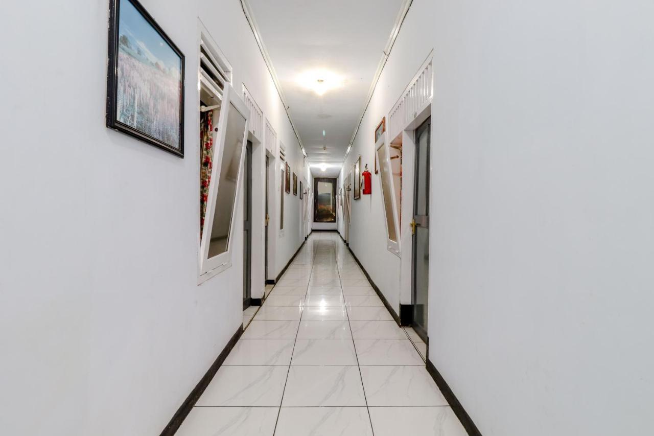 Hotel Bintang Malang Exterior photo