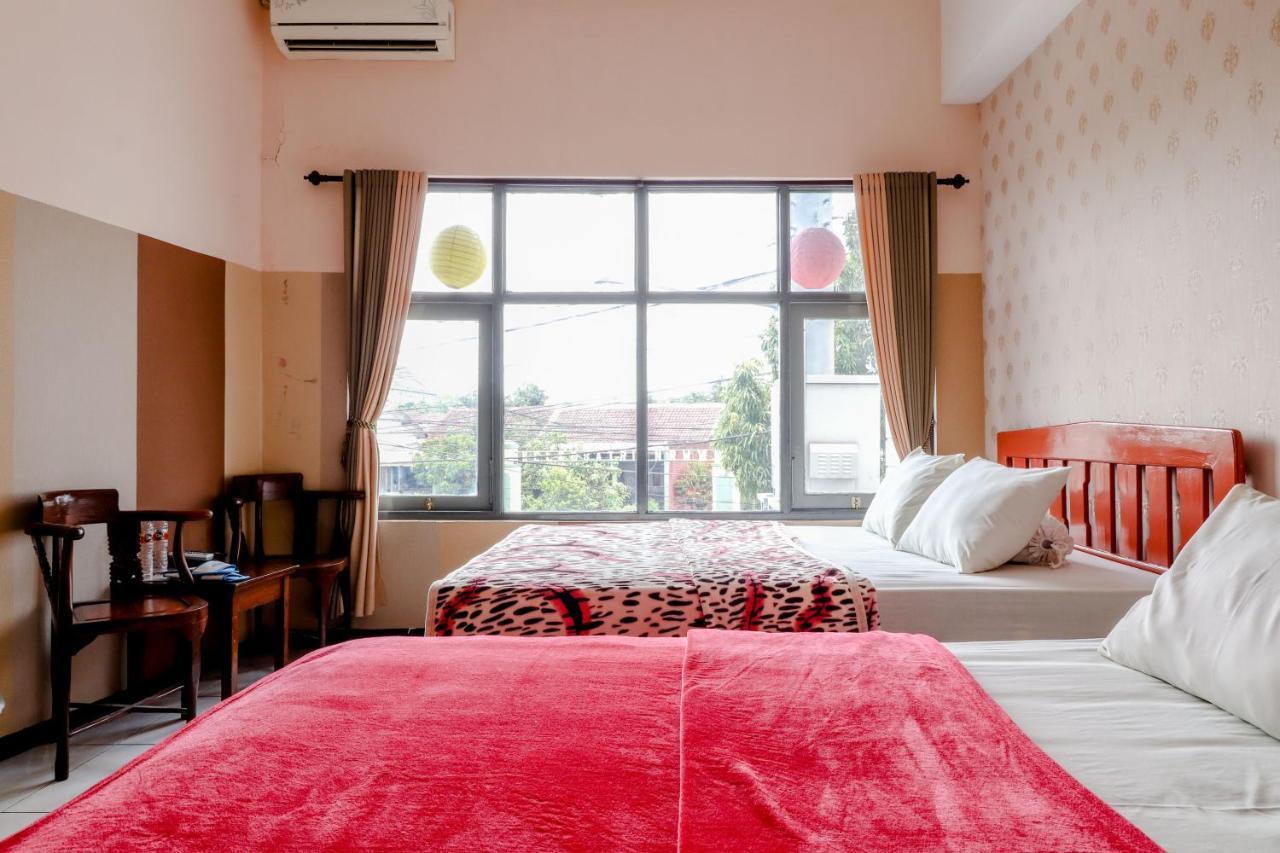 Hotel Bintang Malang Exterior photo