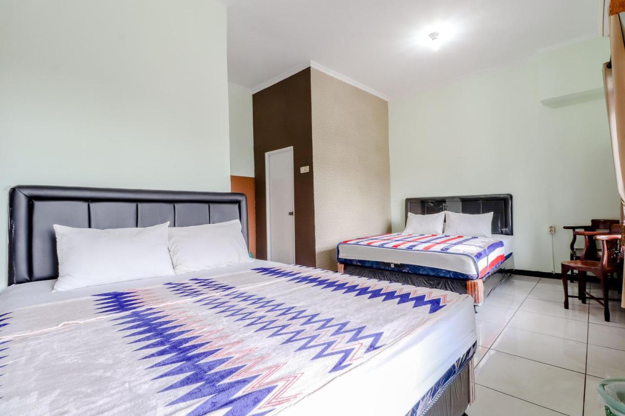 Hotel Bintang Malang Exterior photo