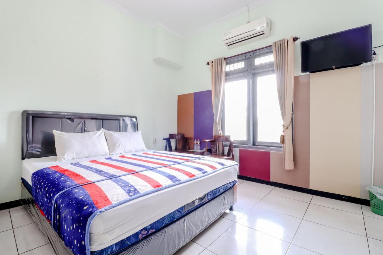 Hotel Bintang Malang Exterior photo
