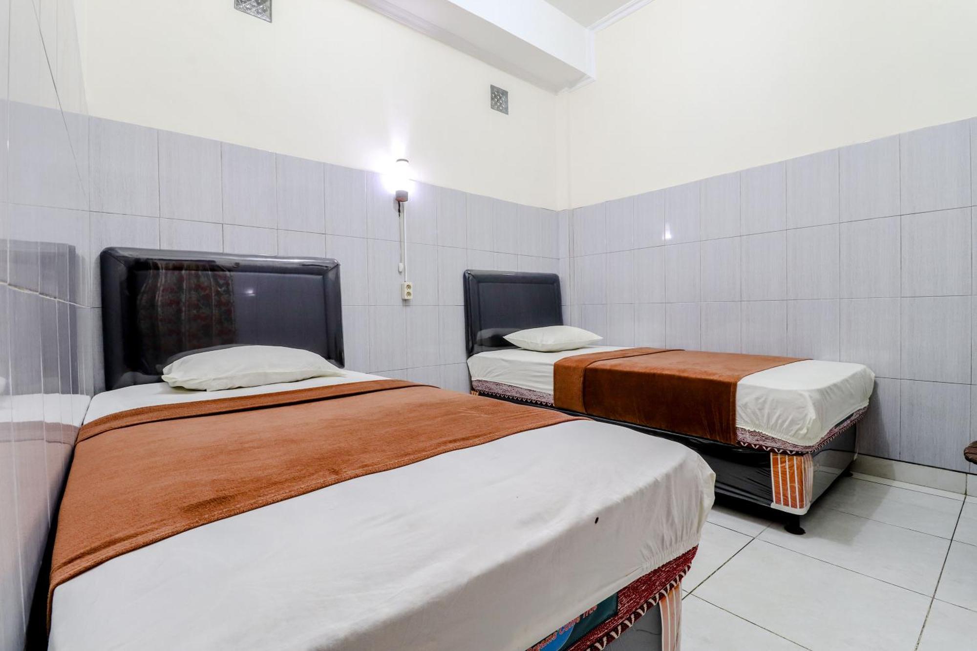 Hotel Bintang Malang Exterior photo